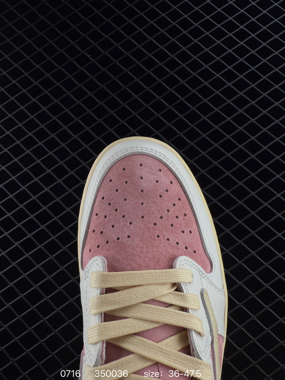 Travis Scott x Air Jordan 1 ” Reverse Mocha “